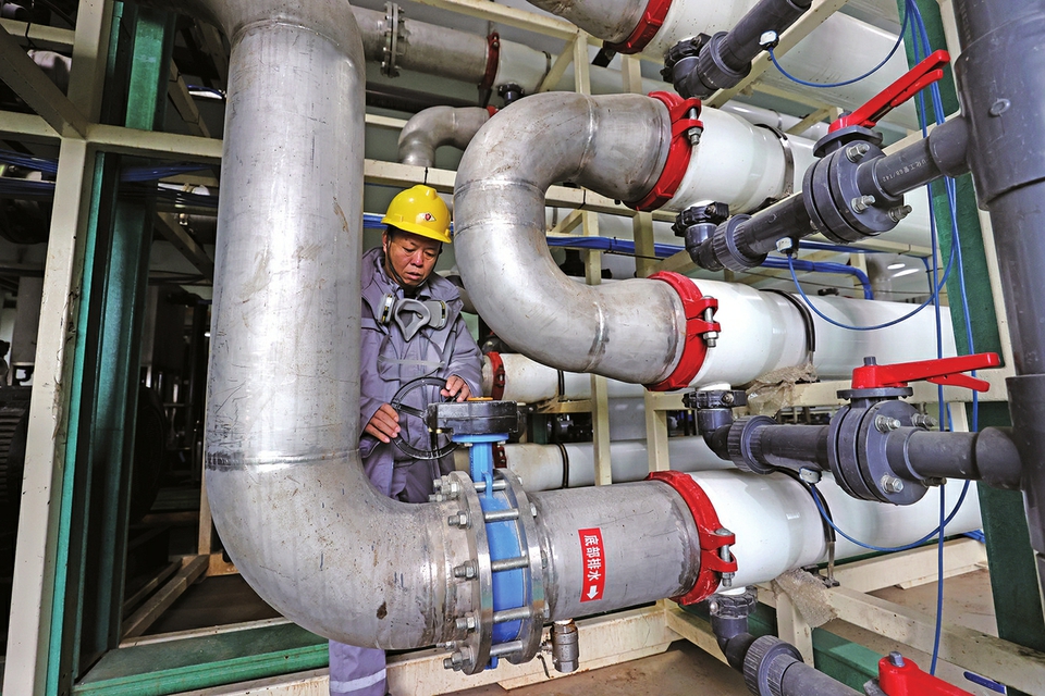 長(cháng)清馬山垃圾焚燒發(fā)電項目日焚燒約1500噸，年發(fā)電2億度，可滿(mǎn)足近6萬(wàn)戶(hù)家庭一年的用電 垃圾焚燒 發(fā)電生金