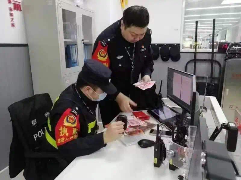 084d2211cf7f150d0525effd864a856ef57c25ee.jpg 084d2211cf7f150d0525effd864a856ef57c25ee.jpg